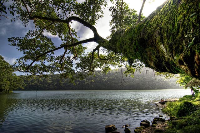 Bulusan Lake