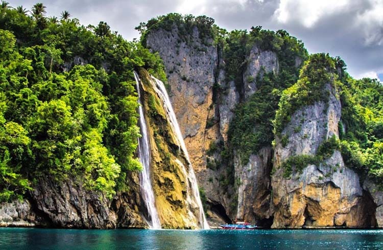 Catandayagan Falls